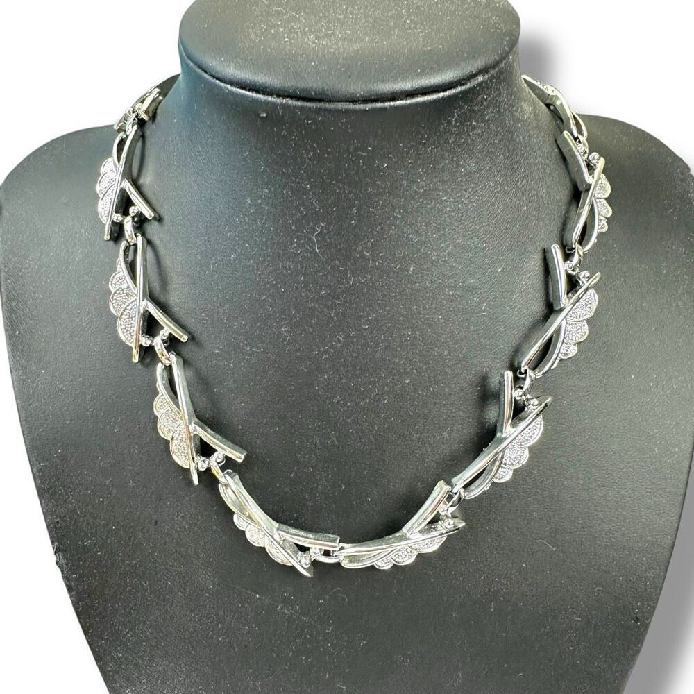 Vintage Sarah Coventry Silver Fan‎ Leaf Statement Necklace Artsy Elven Fairycore